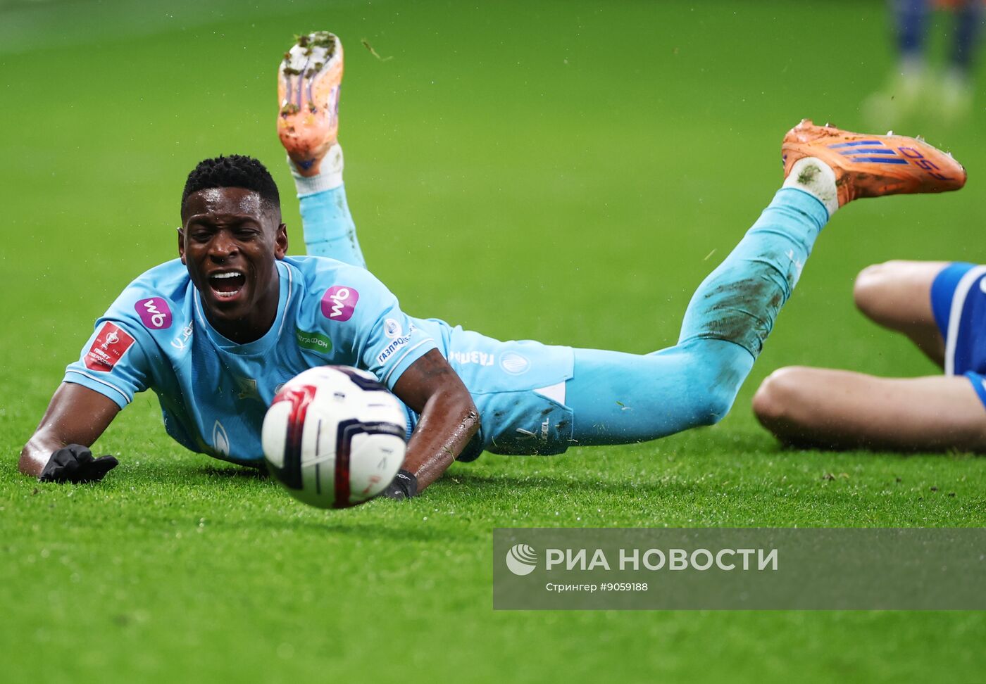 Футбол. Кубок России. "Динамо" (Москва) - "Зенит" (Санкт-Петербург)