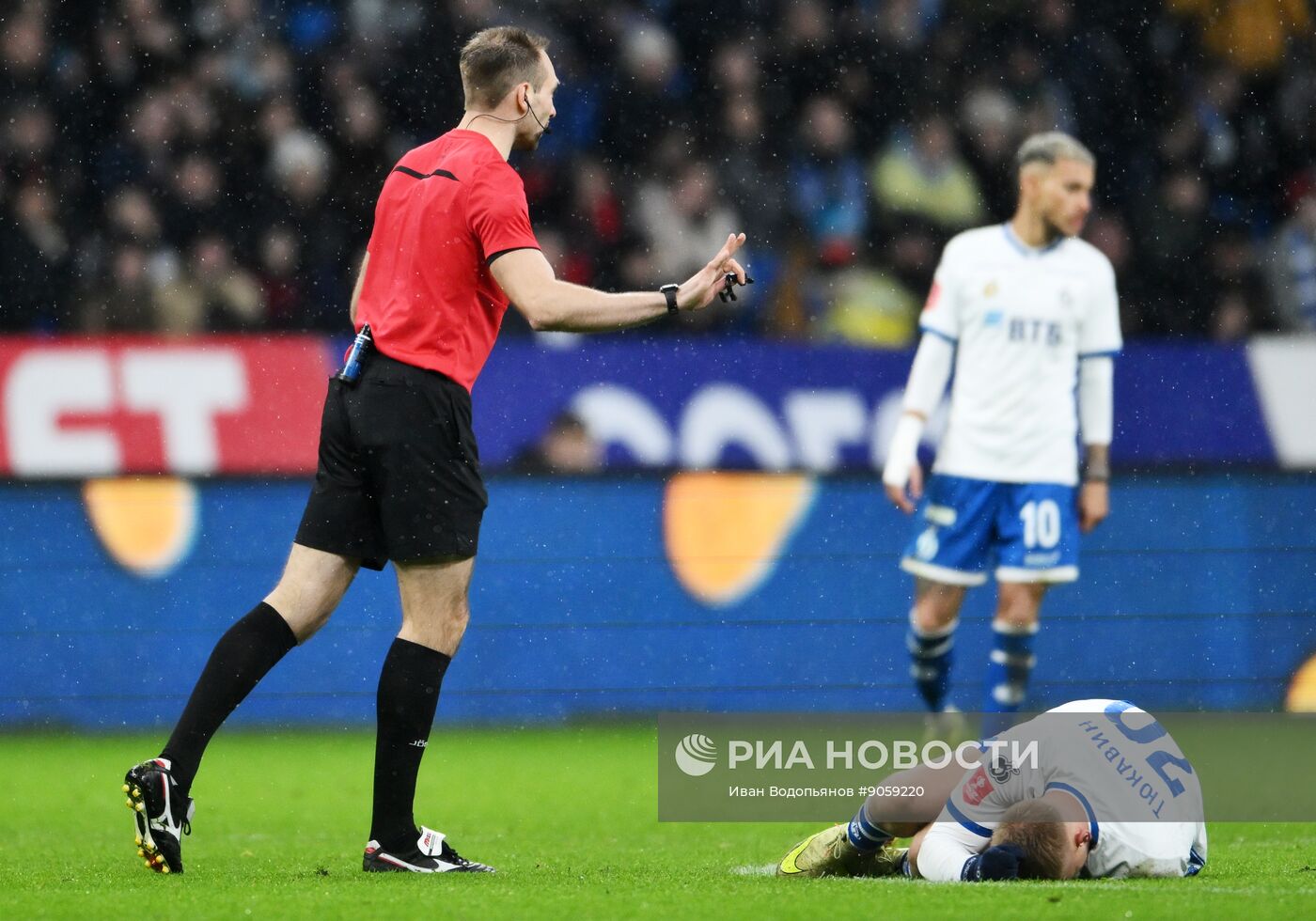 Футбол. Кубок России. "Динамо" (Москва) - "Зенит" (Санкт-Петербург)