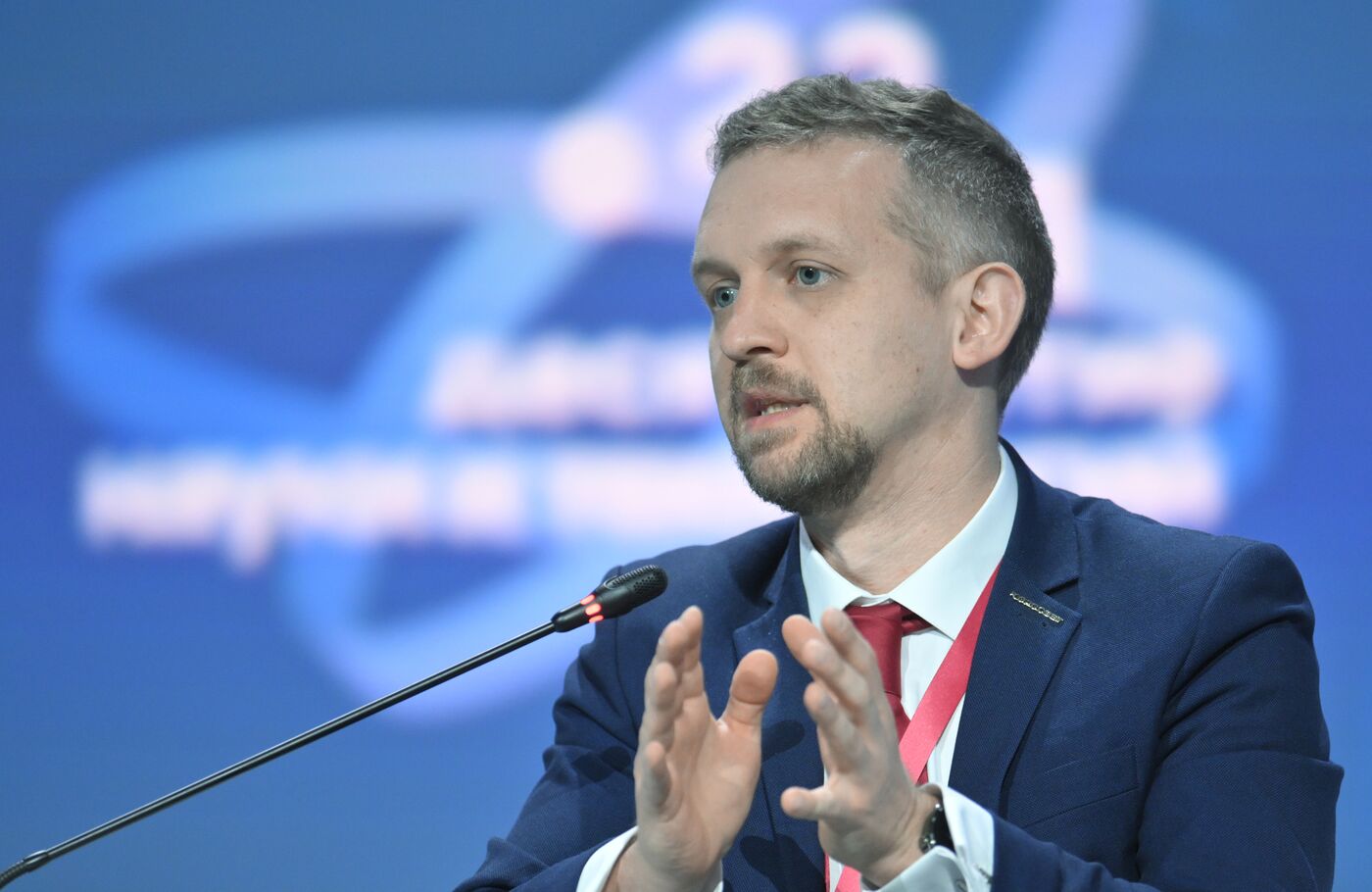 КМУ-2025. От грантов к проектам (и обратно): секреты успешных научно-популярных инициатив