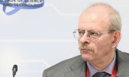 КМУ-2025. Ученый и учитель: как выстроить путь друг к другу