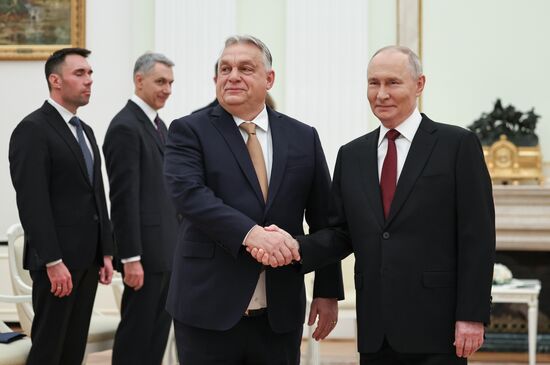 Президент Владимир Путин провел встречу с премьер-министром Венгрии Виктором Орбаном