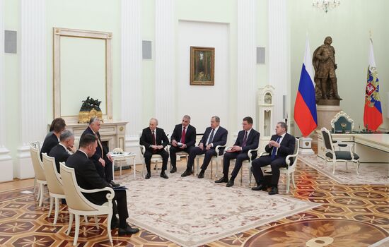 Президент Владимир Путин провел встречу с премьер-министром Венгрии Виктором Орбаном