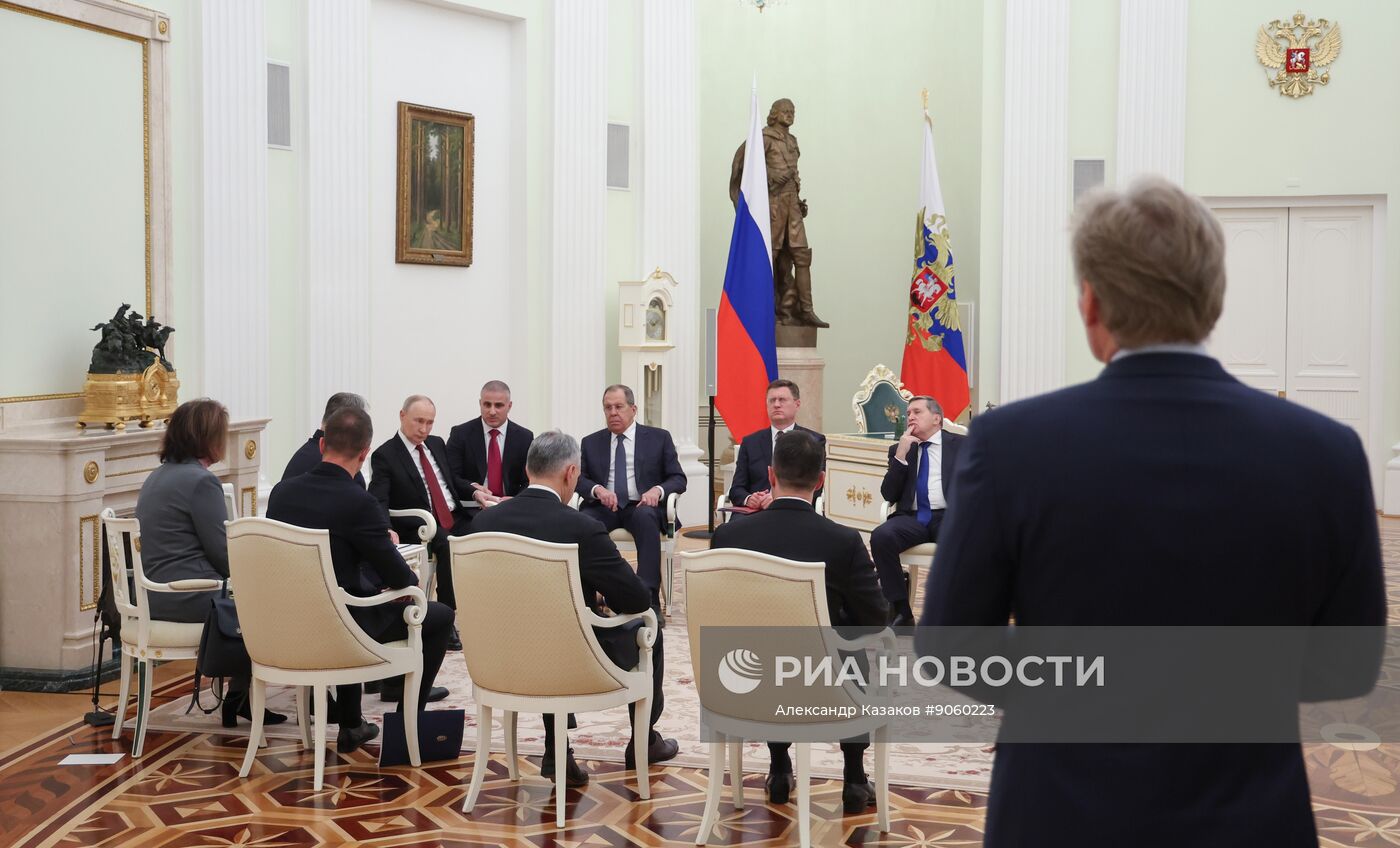 Президент Владимир Путин провел встречу с премьер-министром Венгрии Виктором Орбаном