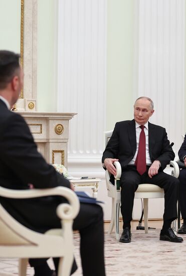 Президент Владимир Путин провел встречу с премьер-министром Венгрии Виктором Орбаном