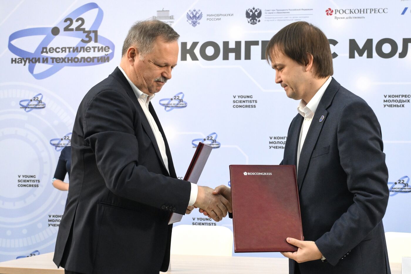 КМУ-2025. Подписания