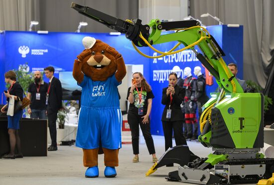 КМУ-2025. Работа конгресса