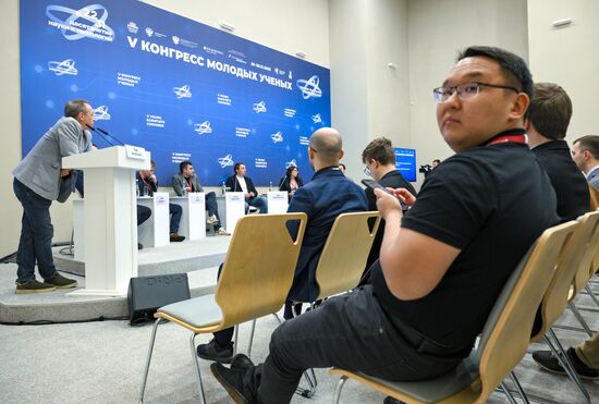 КМУ-2025. Графен: 20 лет спустя. От Нобелевской премии и фундаментальных исследований к прорывным продуктам