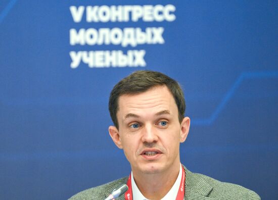 КМУ-2025. Графен: 20 лет спустя. От Нобелевской премии и фундаментальных исследований к прорывным продуктам