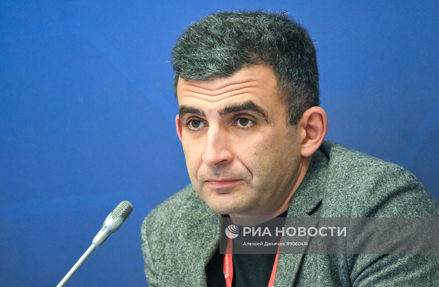 КМУ-2025. Графен: 20 лет спустя. От Нобелевской премии и фундаментальных исследований к прорывным продуктам