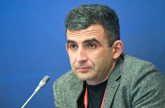 КМУ-2025. Графен: 20 лет спустя. От Нобелевской премии и фундаментальных исследований к прорывным продуктам