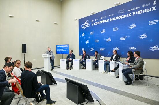 КМУ-2025. Графен: 20 лет спустя. От Нобелевской премии и фундаментальных исследований к прорывным продуктам