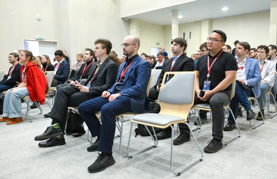 КМУ-2025. Графен: 20 лет спустя. От Нобелевской премии и фундаментальных исследований к прорывным продуктам