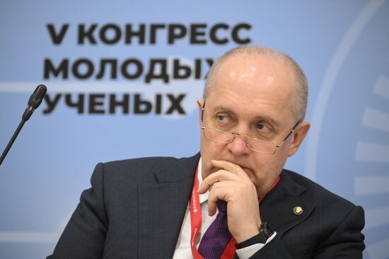 КМУ-2025. Сохранение и укрепление традиционных духовно-нравственных ценностей: научное осмысление и государственная политика 