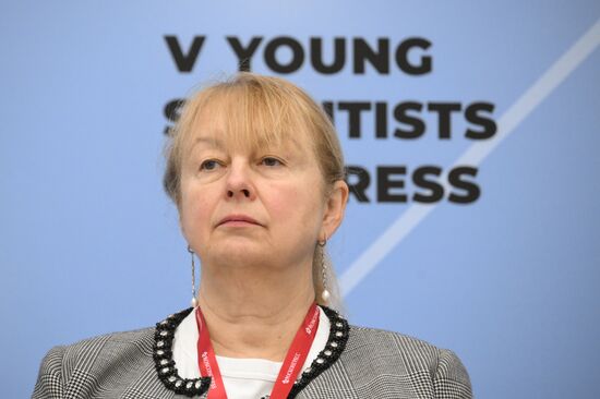 КМУ-2025. Сохранение и укрепление традиционных духовно-нравственных ценностей: научное осмысление и государственная политика 