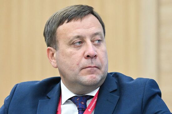 КМУ-2025. Искусственный интеллект: полное возможностей будущее или угроза?