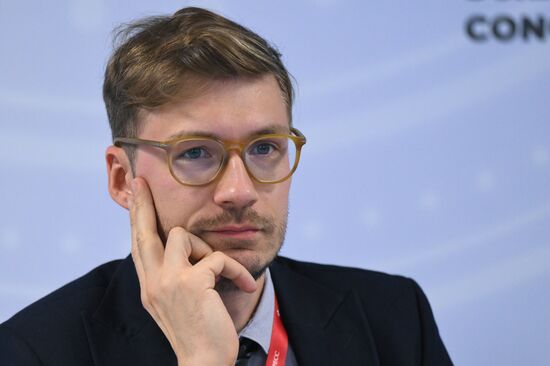 КМУ-2025. Мир 2050: ну как вы там, потомки?