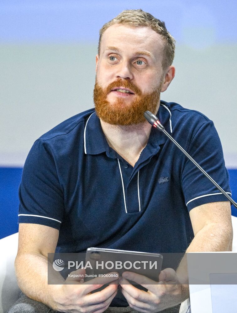 КМУ-2025. Искатели науки. Со сцены театра за хирургический стол: длинный путь от гуманитария до нейробиолога