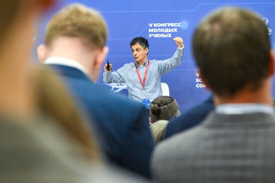 КМУ-2025. Лекция. Предсказание и объяснение новых химических явлений и веществ