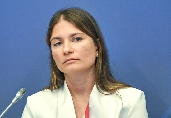 КМУ-2025. Научный руководитель – начальник, тренер или воспитатель?