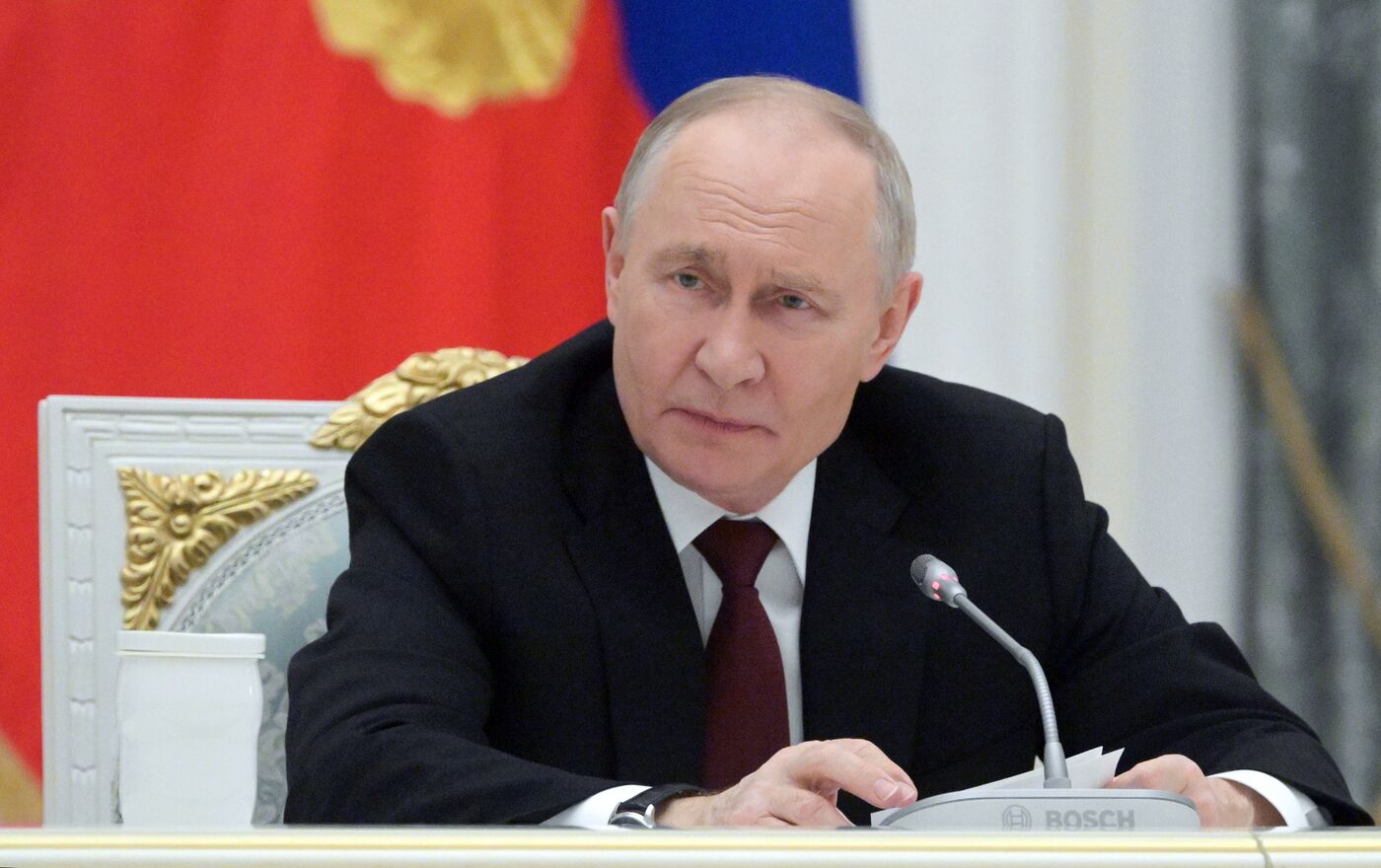 Президент Владимир Путин провел встречу с участниками Конгресса молодых учёных