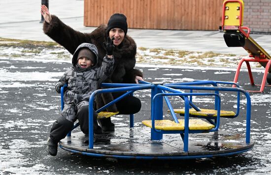 30 ноября в России отмечается День матери