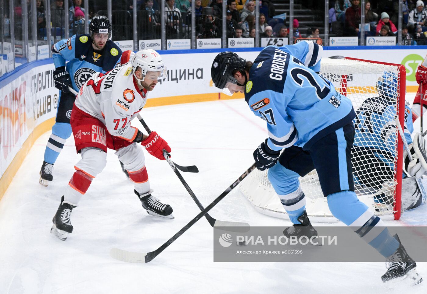 Хоккей. КХЛ. "Сибирь" (Новосибирск) - "Автомобилист" (Екатеринбург)