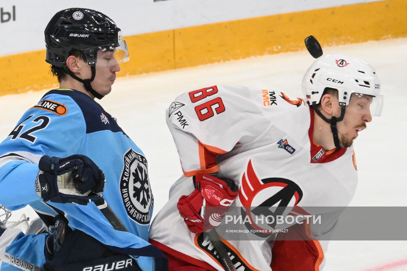 Хоккей. КХЛ. "Сибирь" (Новосибирск) - "Автомобилист" (Екатеринбург)