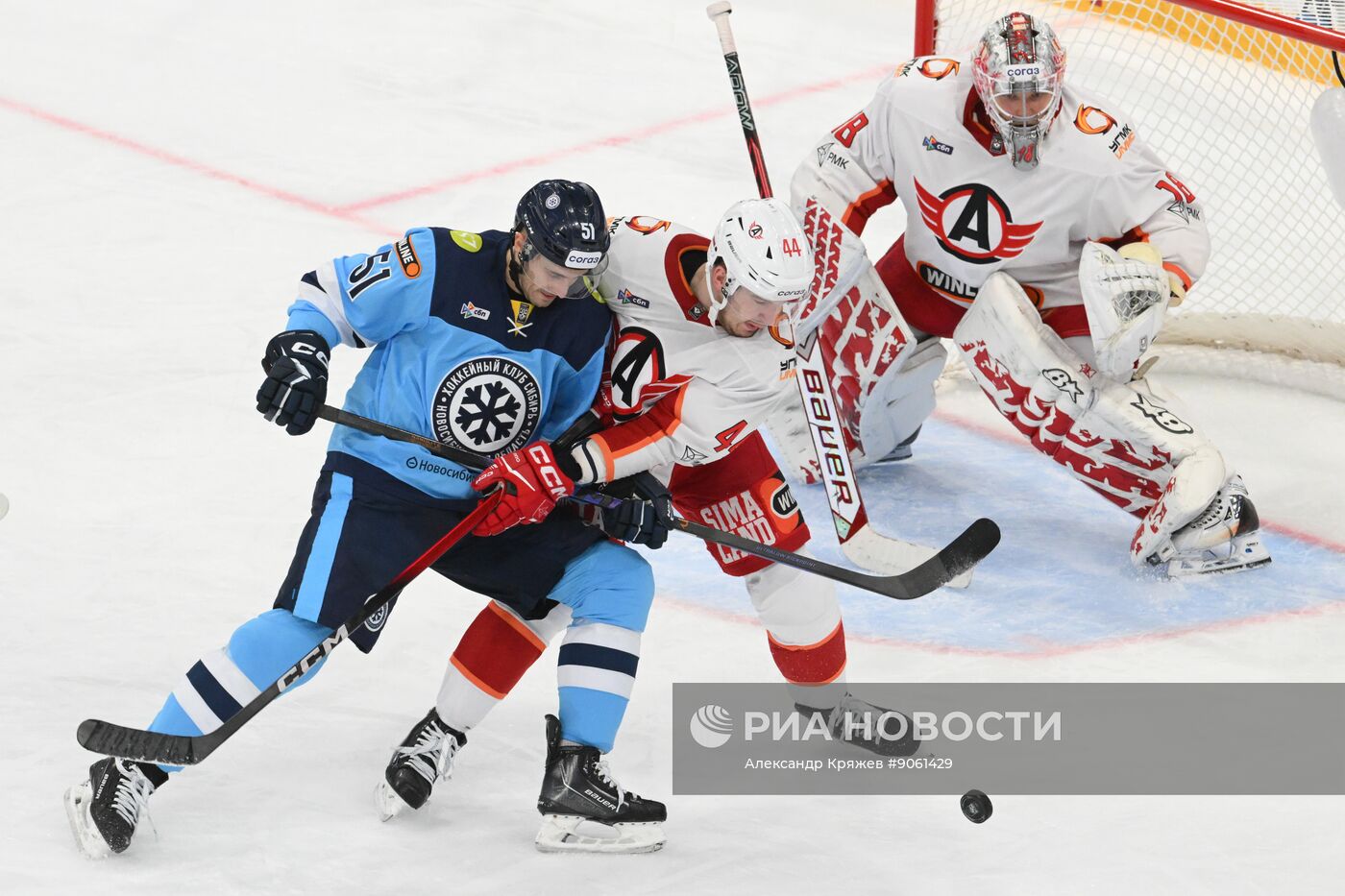 Хоккей. КХЛ. "Сибирь" (Новосибирск) - "Автомобилист" (Екатеринбург)