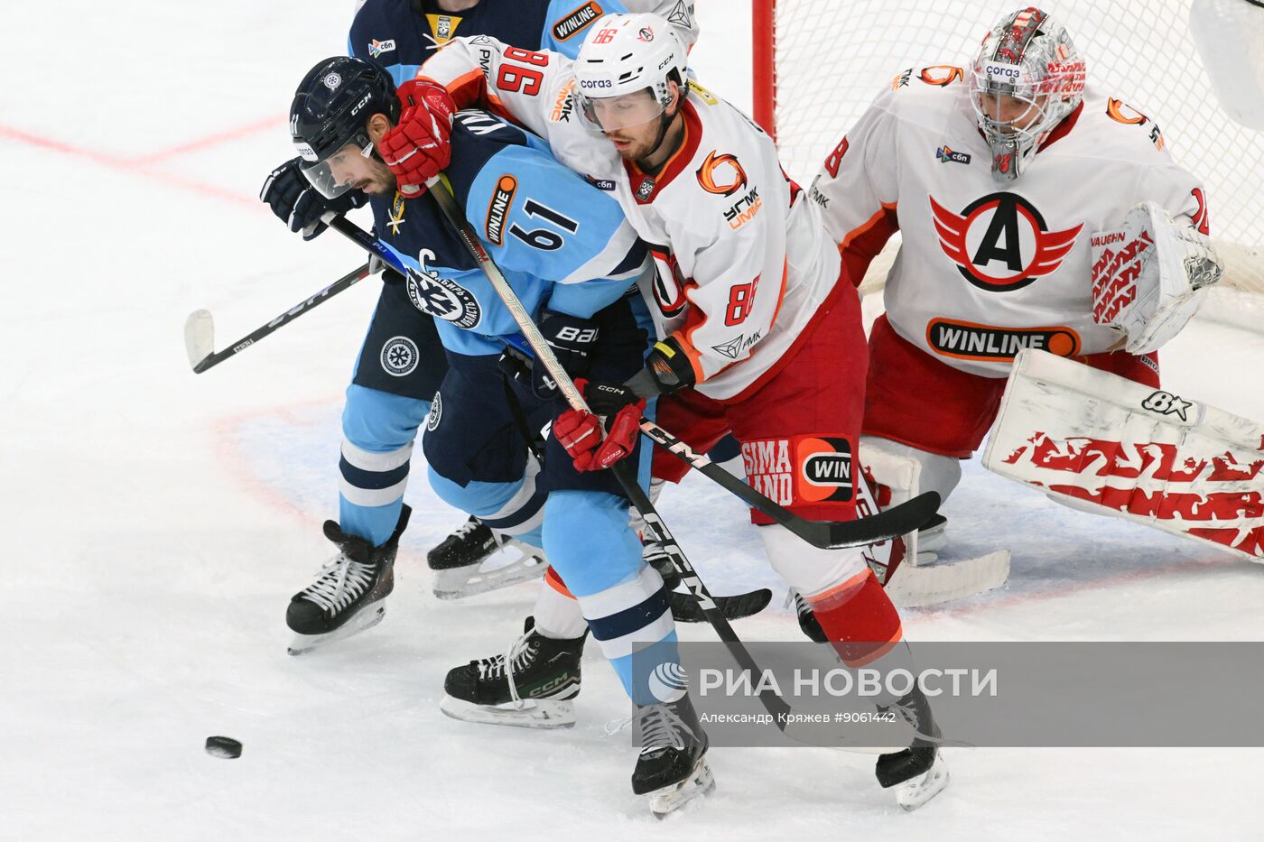 Хоккей. КХЛ. "Сибирь" (Новосибирск) - "Автомобилист" (Екатеринбург)