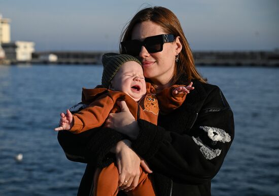 30 ноября в России отмечается День матери