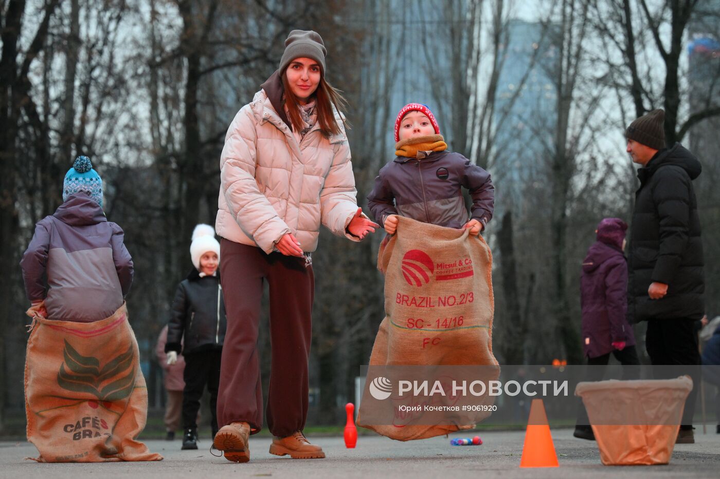 30 ноября в России отмечается День матери