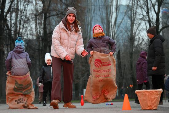 30 ноября в России отмечается День матери