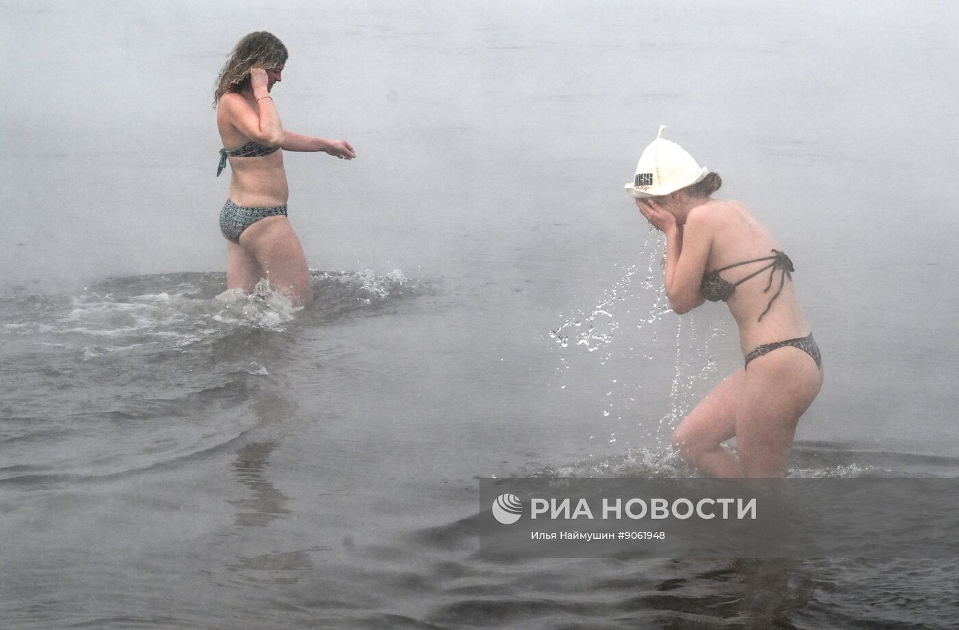 Купания в реке Енисей в Красноярске