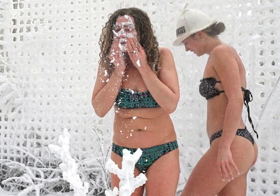 Купания в реке Енисей в Красноярске