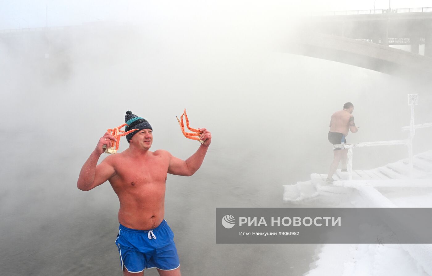 Купания в реке Енисей в Красноярске