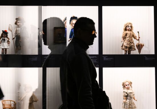 Выставка "Августейшие. Куклы" в Пушкинском музее