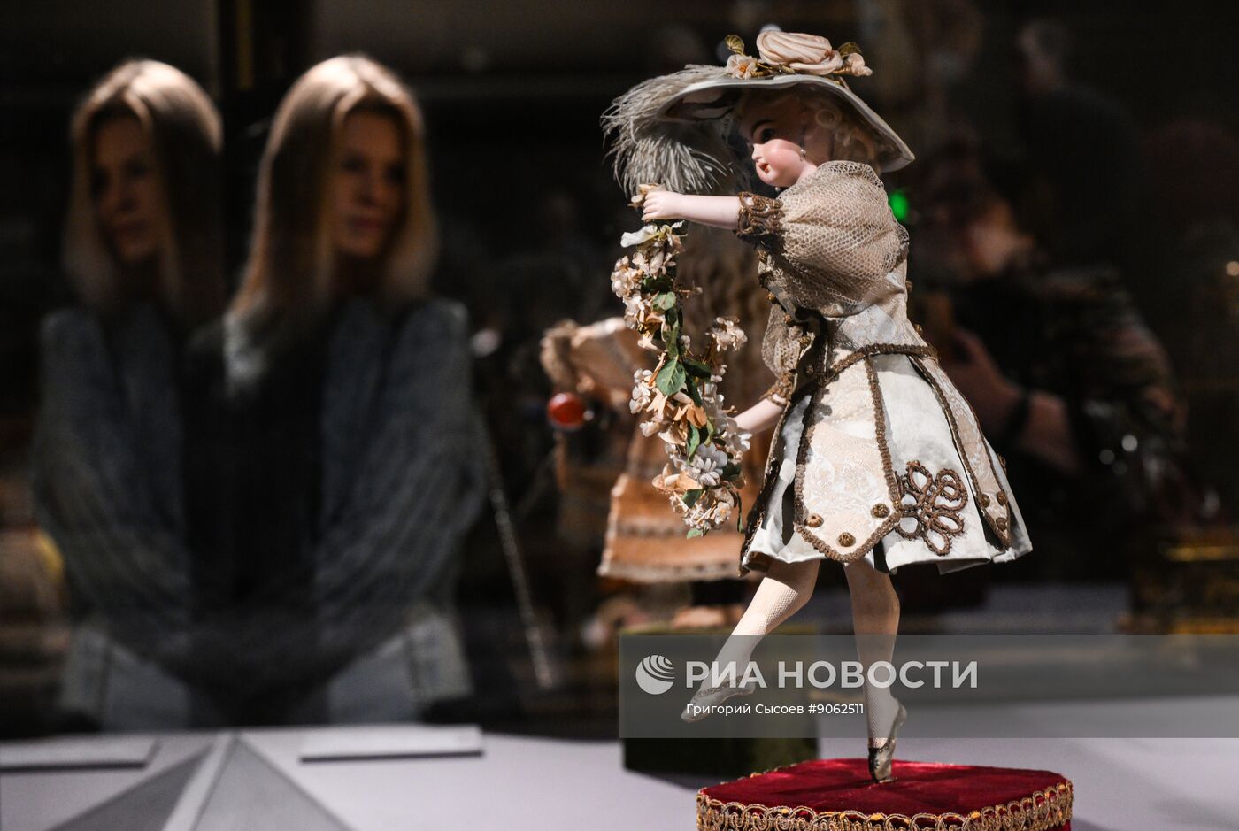 Выставка "Августейшие. Куклы" в Пушкинском музее