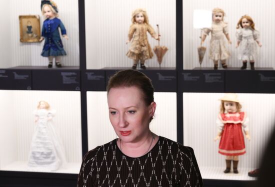 Выставка "Августейшие. Куклы" в Пушкинском музее