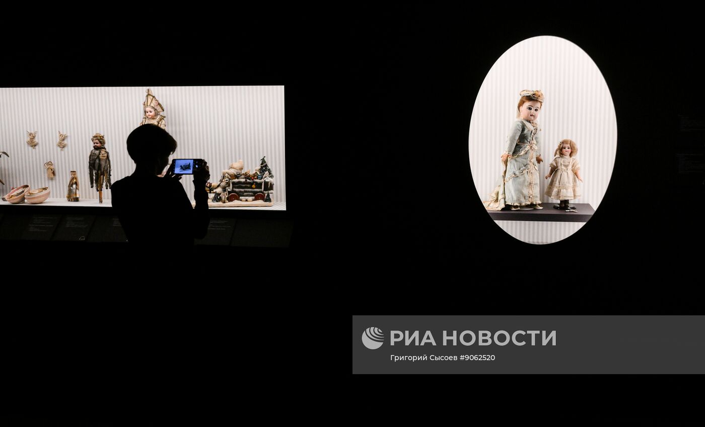 Выставка "Августейшие. Куклы" в Пушкинском музее