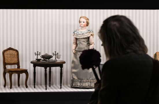 Выставка "Августейшие. Куклы" в Пушкинском музее