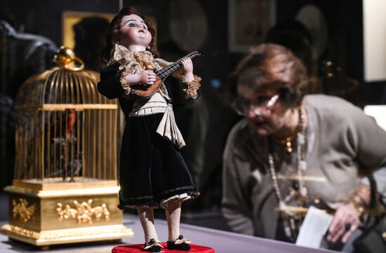 Выставка "Августейшие. Куклы" в Пушкинском музее