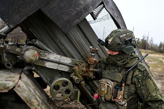 Боевая работа расчета РСЗО "Град" 83-го самоходного артполка на Краснолиманском направлении СВО