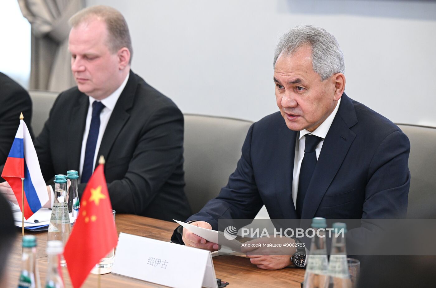 Встреча секретаря Совбеза РФ Шойгу и министра иностранных дел Китая Ван И