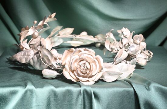 Выставка "Очарование красоты. Из истории ювелирных украшений в России" в Москве