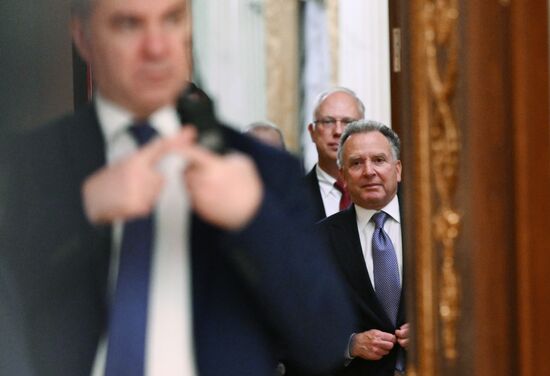 Президент Владимир Путин встретился со спецпосланником Стивеном Уиткоффом