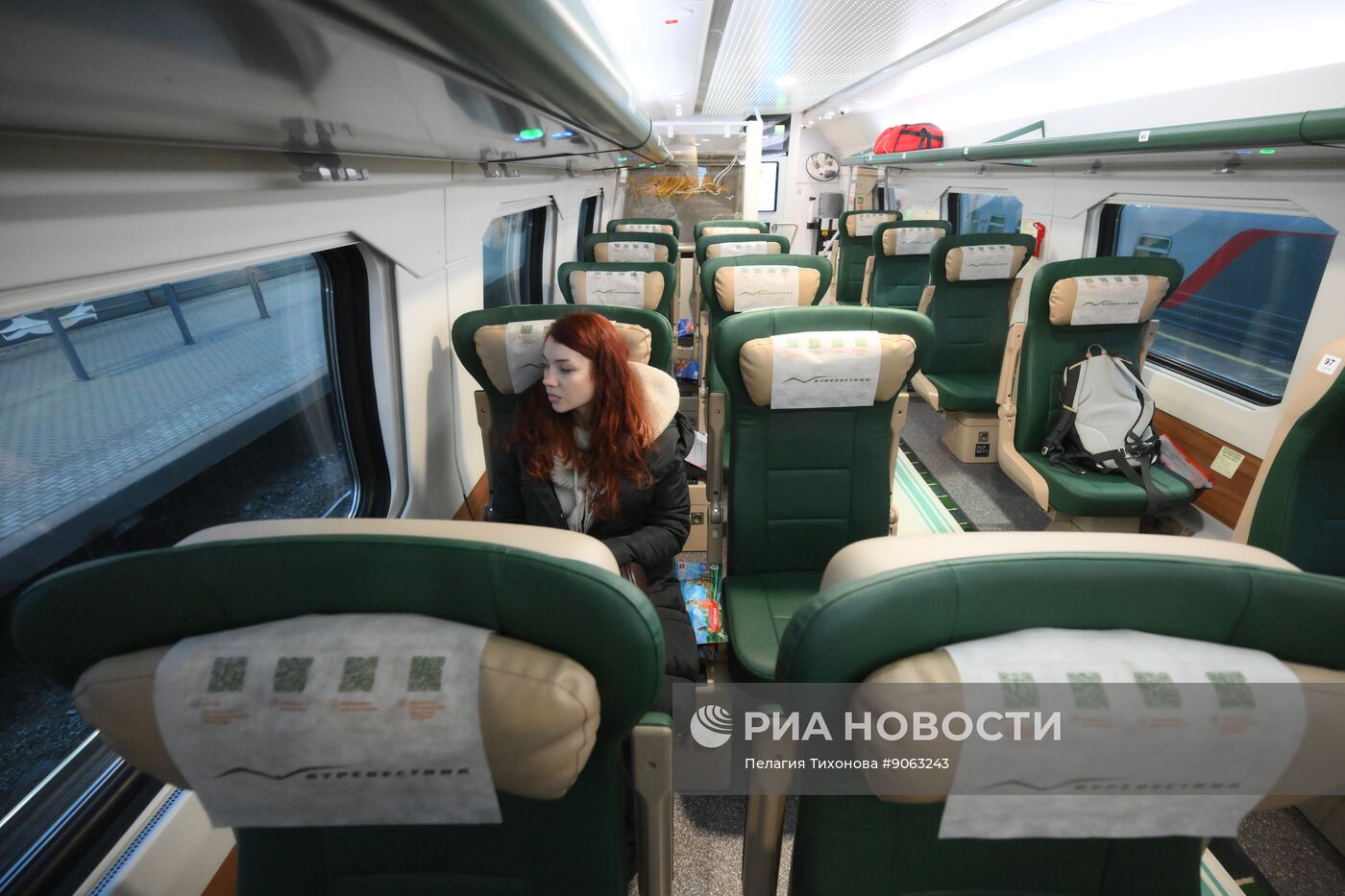 Первый рейс обновленного поезда "Буревестник"