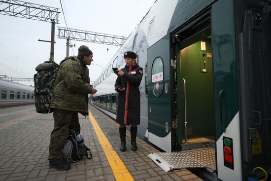 Первый рейс обновленного поезда "Буревестник"