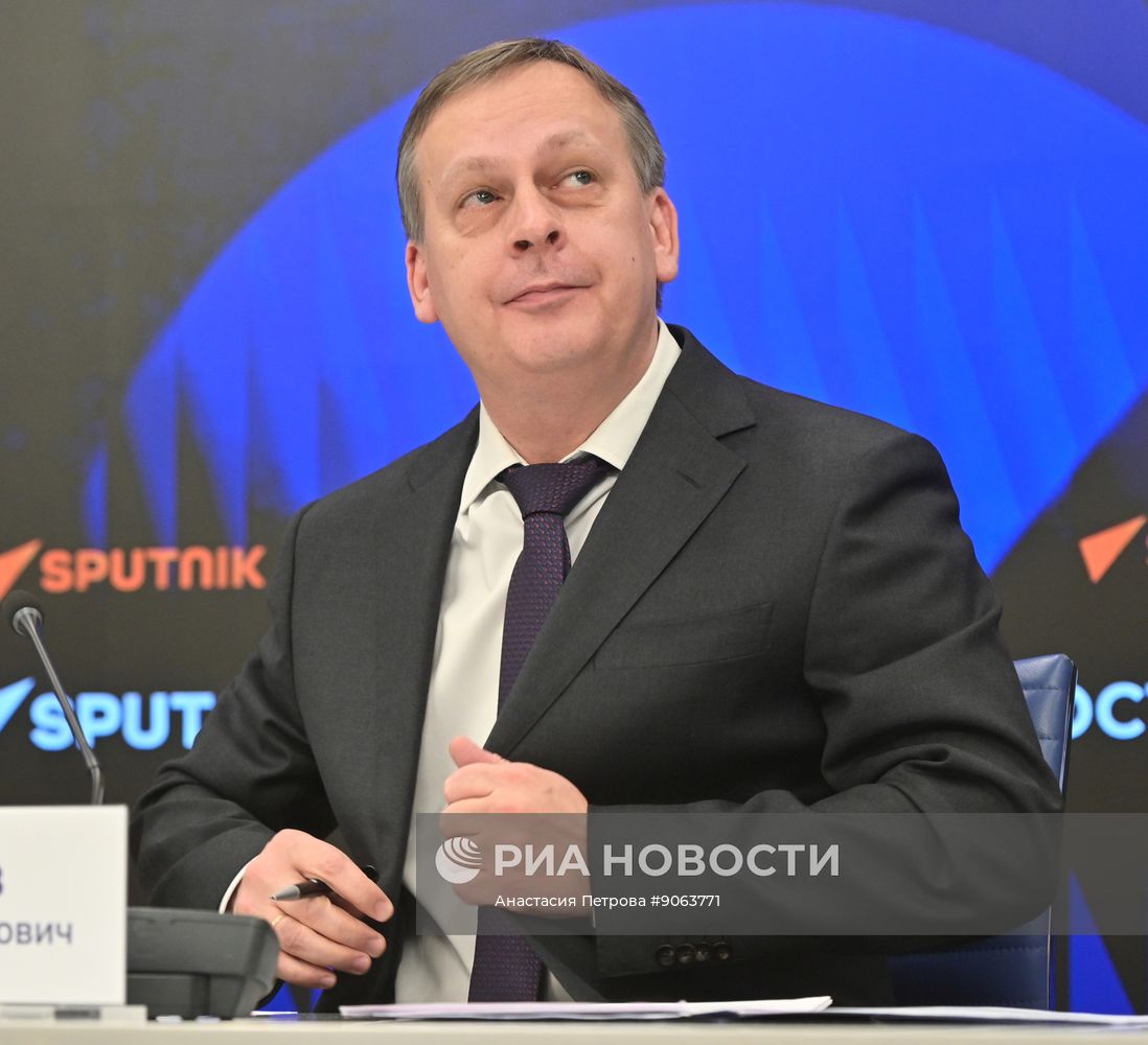Пресс-конференция руководителя Федерального агентства водных ресурсов Дмитрия Кириллова
