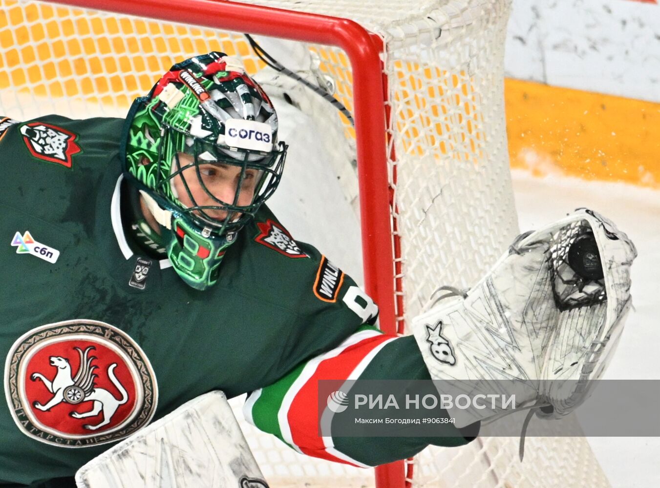 Хоккей. КХЛ. "Ак Барс" (Казань) - "Трактор" (Челябинск)