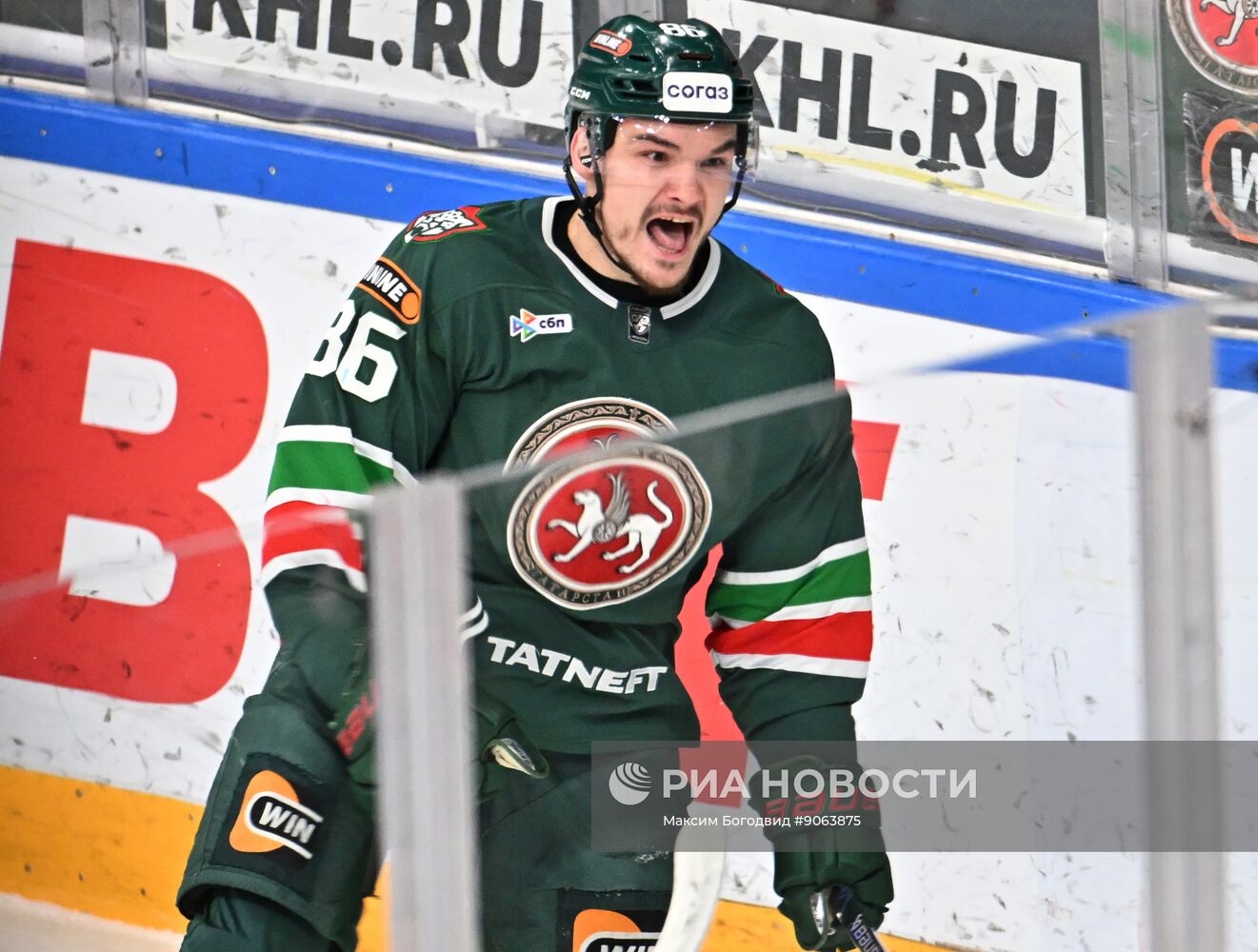 Хоккей. КХЛ. "Ак Барс" (Казань) - "Трактор" (Челябинск)